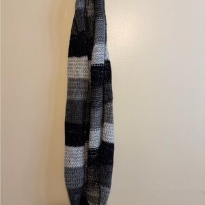 Betsey Johnson Gray and Cream Knit Scarf